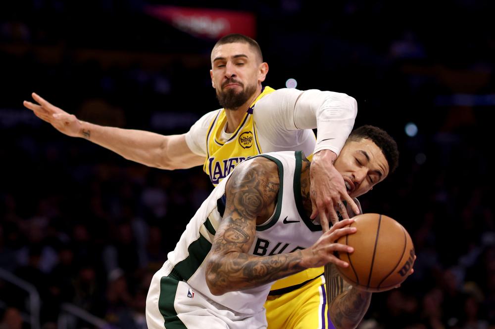 看到两国足 看到两国足